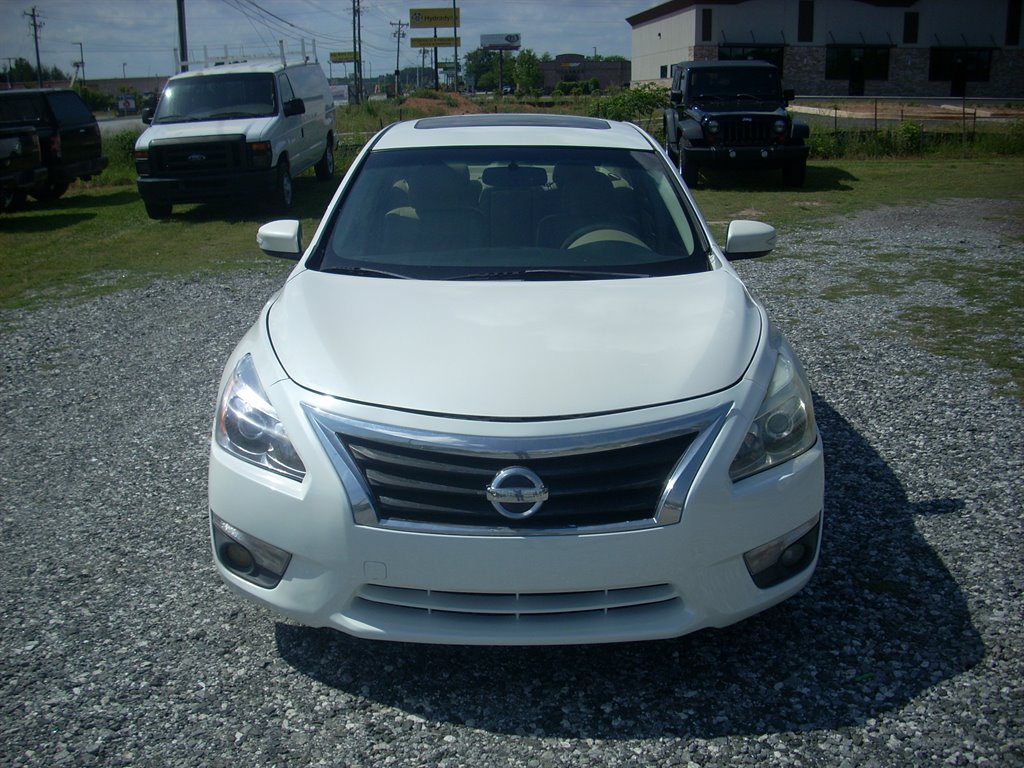 2013 Nissan Altima Sedan SL's photo