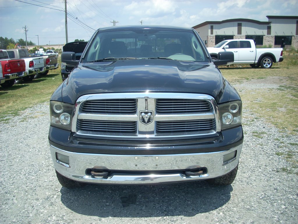 2010 RAM 1500 SLT 4x4 Crew Cab's photo