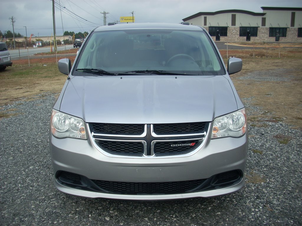 2013 Dodge Grand Caravan SXT's photo