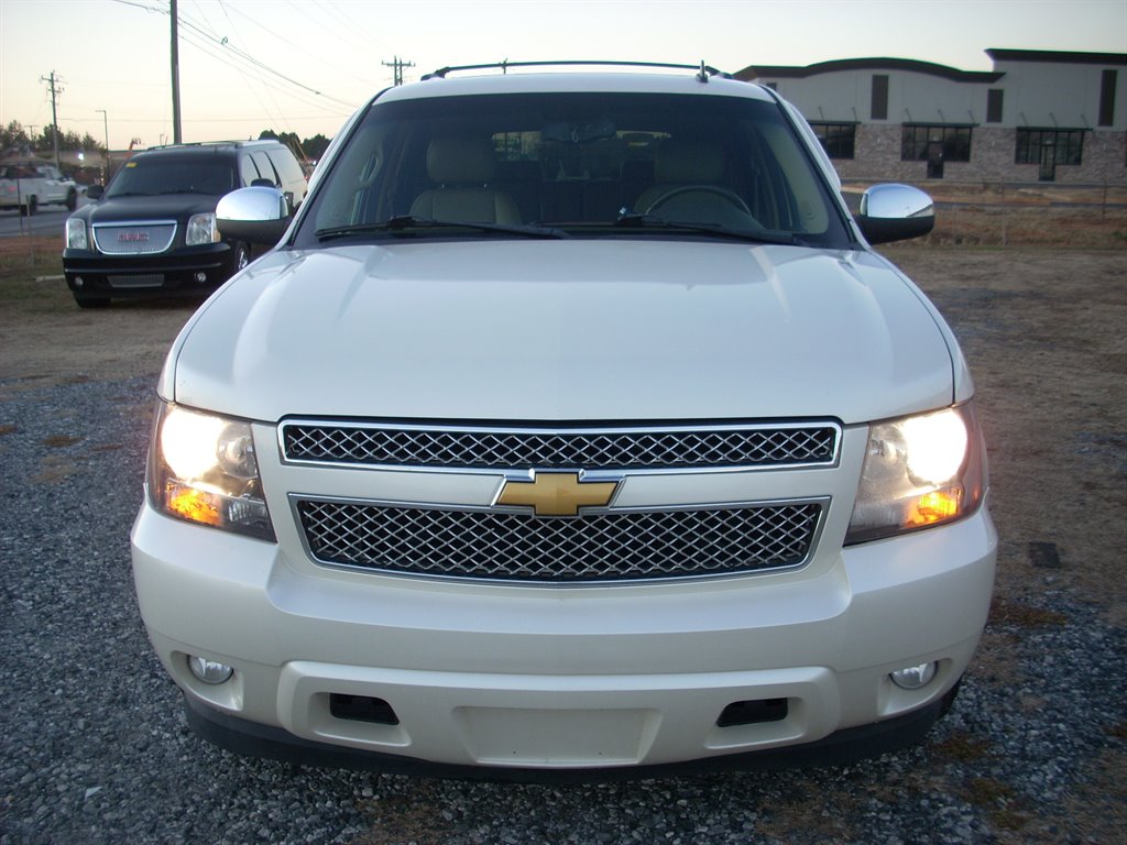 2012 Chevrolet Tahoe LTZ's photo