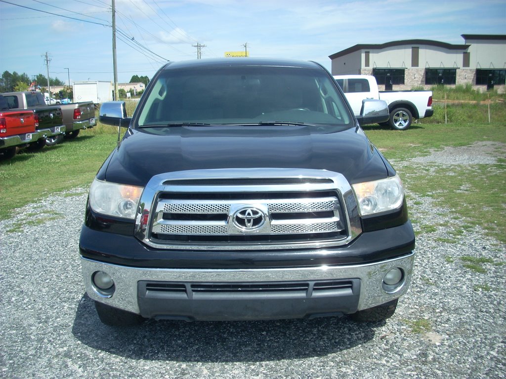 2011 Toyota Tundra 5.7 Auto Tundra Grade Crew Max's photo