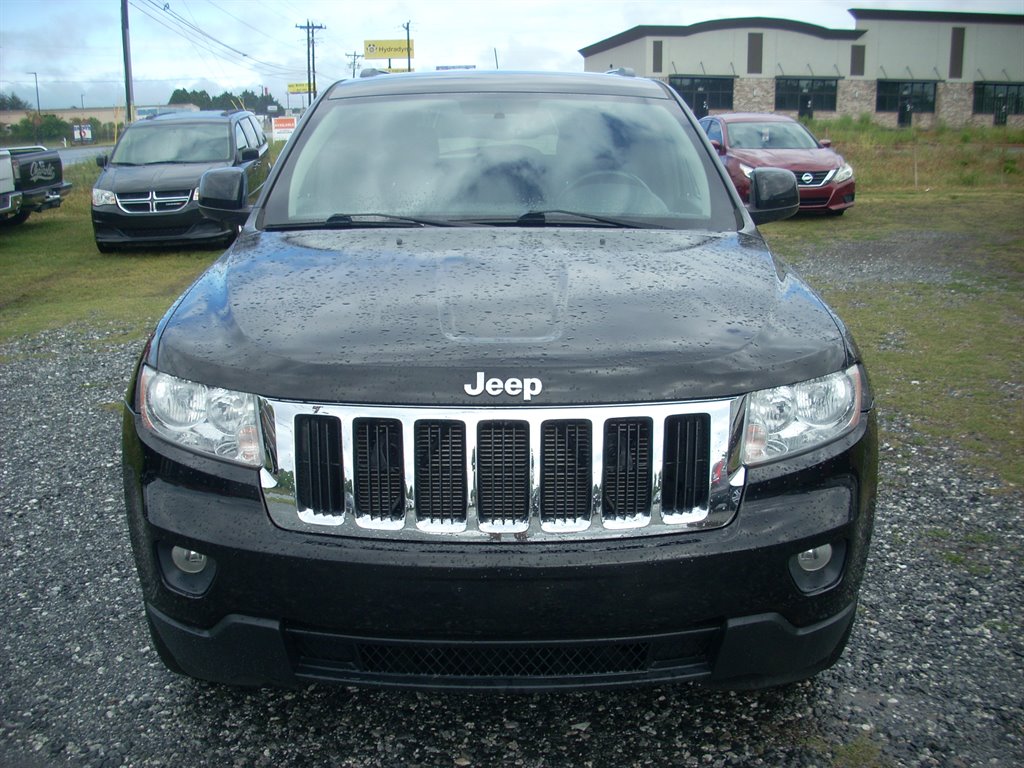 2011 Jeep Grand Cherokee Laredo's photo